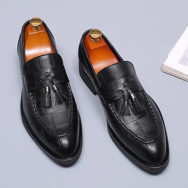 England Trend of Fashion Foot Covering Casual Leather Shoes Versatile Business Men Shoes Slip-Piece New Style Model 2006-b
England Trend of Fashion Foot Covering Casual Leather Shoes Versatile Business Men Shoes Slip-Piece New Style Model 2006-b