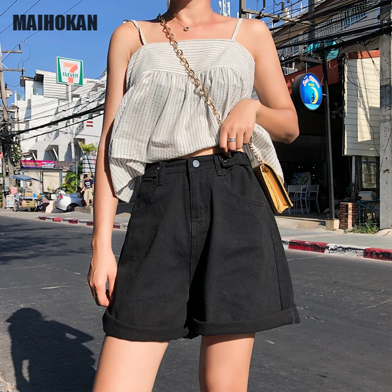 Maihokan Streetwear womens shorts button denim high waist short harajuku denim fold wide legs blue shorts hot sale 2020 summer 
Maihokan Streetwear womens shorts button denim high waist short harajuku denim fold wide legs blue shorts hot sale 2020 summer