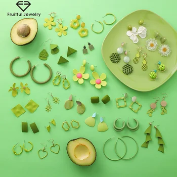 Fruitful Hot Sale Shea Butter Color Dorp Earrings Resin Alloy European and American Green Popular Earrings For Women Girl Gifts 
Fruitful Hot Sale Shea Butter Color Dorp Earrings Resin Alloy European and American Green Popular Earrings For Women Girl Gifts