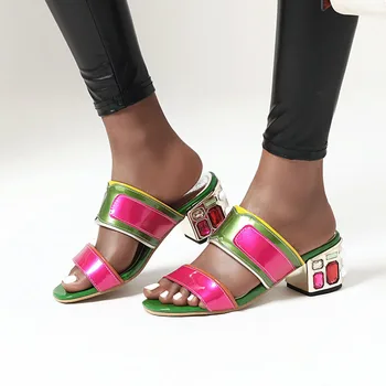 Doratasia 2020 Top Quality Crystals Chunky Heels Leisure Shoes Women Summer Mixed Colors Sandal Slippers Woman
Doratasia 2020 Top Quality Crystals Chunky Heels Leisure Shoes Women Summer Mixed Colors Sandal Slippers Woman