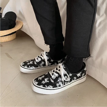 Spring Korean Canvas Shoes Women's Shallow Comfortable Mouth Graffiti Childlike Ins Student Leisure Joker Skateboard Flat Shoes
Spring Korean Canvas Shoes Women's Shallow Comfortable Mouth Graffiti Childlike Ins Student Leisure Joker Skateboard Flat Shoes