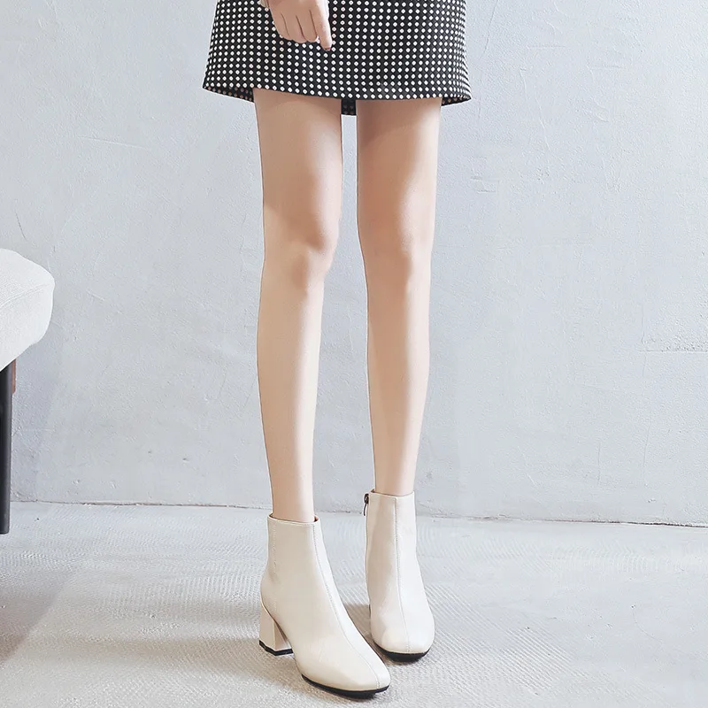 W Red Man Square Head Short Boots Women's Spring And Autumn Single Boots Chunky Heel Ankle Boots Women's 2019 New Style Online C
W Red Man Square Head Short Boots Women's Spring And Autumn Single Boots Chunky Heel Ankle Boots Women's 2019 New Style Online C