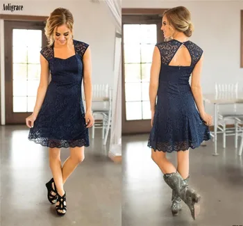 Short Beach Navy Blue Full Lace Bridesmaid Dresses Cap Sleeves Knee Length Maid of Honor Gowns Country Wedding Guest Dresses 
Short Beach Navy Blue Full Lace Bridesmaid Dresses Cap Sleeves Knee Length Maid of Honor Gowns Country Wedding Guest Dresses