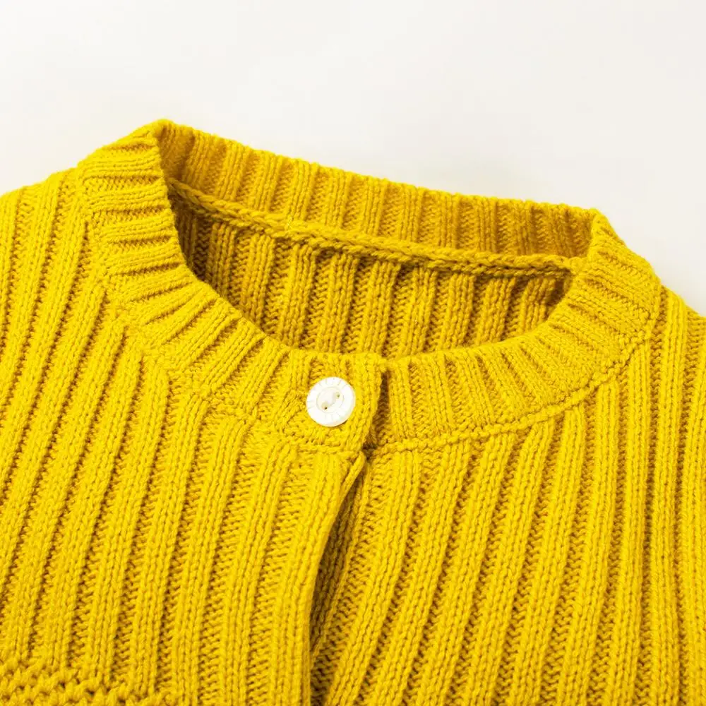От 1 до 5 лет свитер для маленьких девочек 18 зимний Кардиган с цветами на груди