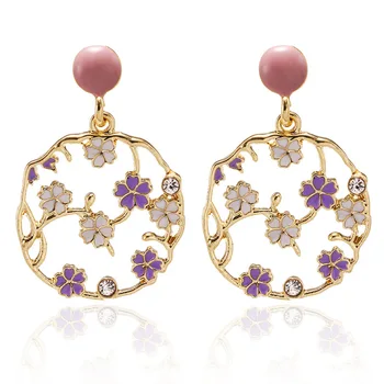 cute little fresh alloy earrings personality simple metal inlay flower Diamond Pendant Earrings women accessories
cute little fresh alloy earrings personality simple metal inlay flower Diamond Pendant Earrings women accessories
