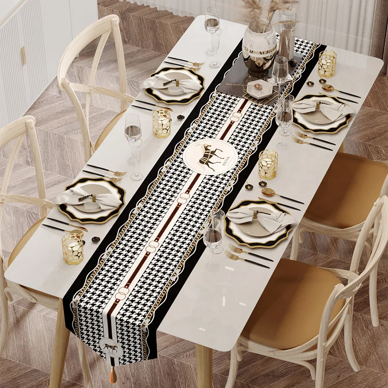 2022 Luxury Table Runner Party Long Table Cover Fabric Modern Simple Houndstooth Horse Print Desk Decorating Textile
2022 Luxury Table Runner Party Long Table Cover Fabric Modern Simple Houndstooth Horse Print Desk Decorating Textile