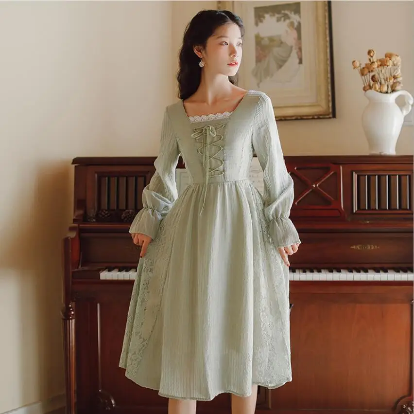 Spring new French literary lace gentle style long Square Collar dress Women 50S 60S Vintage Elegant Midi Dress
Spring new French literary lace gentle style long Square Collar dress Women 50S 60S Vintage Elegant Midi Dress