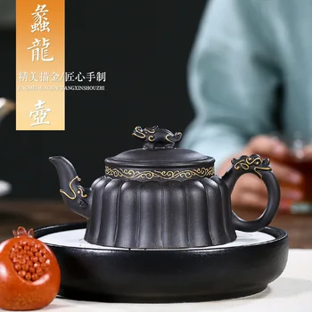Yixing Dark-red Enameled Pottery Teapot Famous Zhou Guo Jun Raw Ore Black Clay Dragon Pot Full Manual Teapot Kung Fu Tea Have
Yixing Dark-red Enameled Pottery Teapot Famous Zhou Guo Jun Raw Ore Black Clay Dragon Pot Full Manual Teapot Kung Fu Tea Have