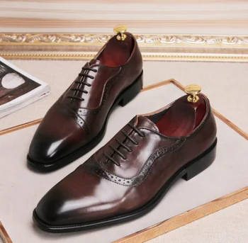 Business Men Bullock carved Shoes Genuine Leather Dress Shoes Square Toe formal Oxfords Men Office Wedding Shoes
Business Men Bullock carved Shoes Genuine Leather Dress Shoes Square Toe formal Oxfords Men Office Wedding Shoes