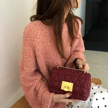 Luxury Women Sling Temperamen Chain Messenger Bags Designer Crossbody Casual Shoulder Leather Handbag Fashion Women Purse 
Luxury Women Sling Temperamen Chain Messenger Bags Designer Crossbody Casual Shoulder Leather Handbag Fashion Women Purse