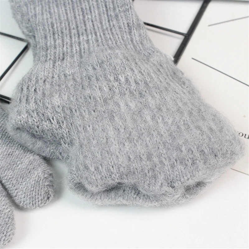 Fashion Autumn Winter Knitted Gloves Touchscreen Warm Jacquard Soft Velvet Lining Cold Weather Outdoor Women Men Couple Mitten