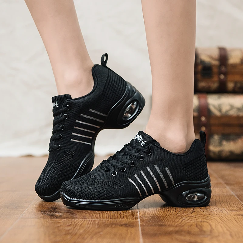 Explosion models large size women's sneakers air cushion woven vulcanize shoes 2019 spring breatable casual shoes female
Explosion models large size women's sneakers air cushion woven vulcanize shoes 2019 spring breatable casual shoes female