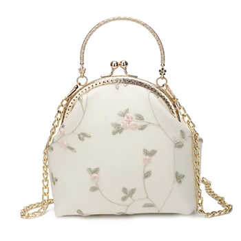 QZUnique Floral Embroidered Printed Pattern Small Kiss Lock Handbag Retro Small Shoulder Handbag Satchel Bag
QZUnique Floral Embroidered Printed Pattern Small Kiss Lock Handbag Retro Small Shoulder Handbag Satchel Bag