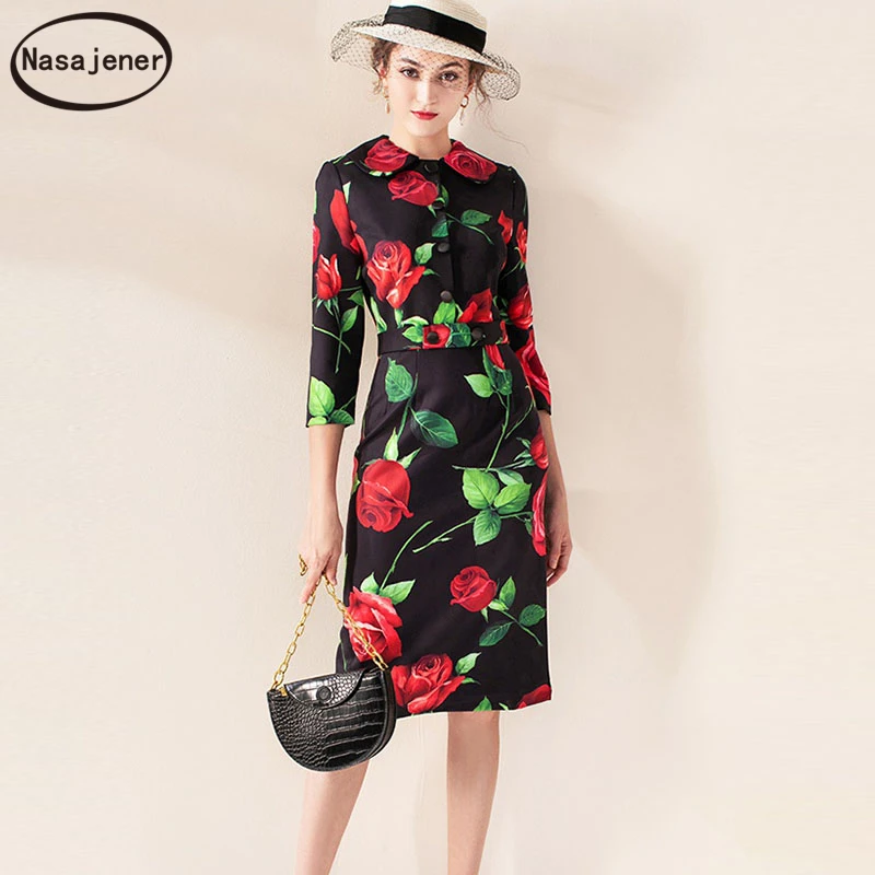 Autumn New Runway Fashion Fashion Elegant Temperament Retro Rose Print Doll Collar Waist Seven Points Sleeves Package Hip Dress
Autumn New Runway Fashion Fashion Elegant Temperament Retro Rose Print Doll Collar Waist Seven Points Sleeves Package Hip Dress