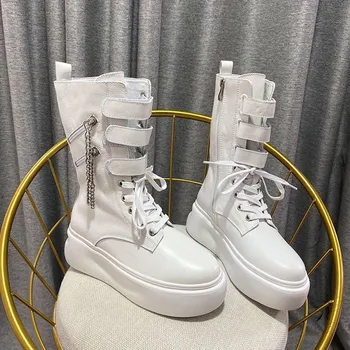 Prova Perfetto Street Style Genuine Leather Solid Color Motorcycle Boot Metal Decoration Chain Thick Bottom Zipper Casual Shoes
Prova Perfetto Street Style Genuine Leather Solid Color Motorcycle Boot Metal Decoration Chain Thick Bottom Zipper Casual Shoes