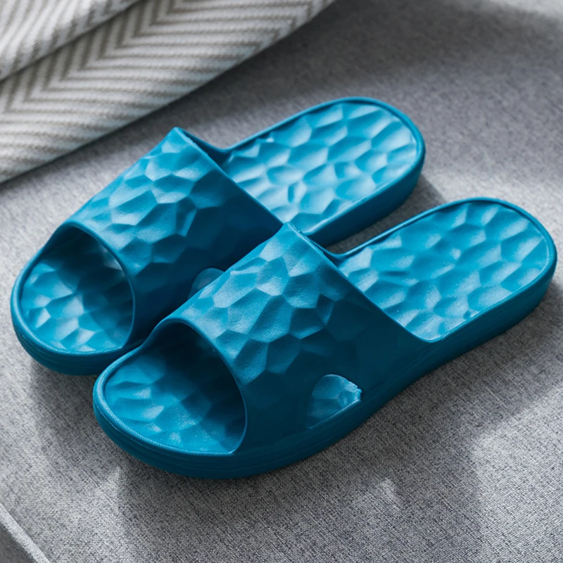 Women's Slippers for the Summer Water Cube Bathing Slippers Antibacterial EVA Soft Slippers Indoor Casual Shoes Woman 
Women's Slippers for the Summer Water Cube Bathing Slippers Antibacterial EVA Soft Slippers Indoor Casual Shoes Woman