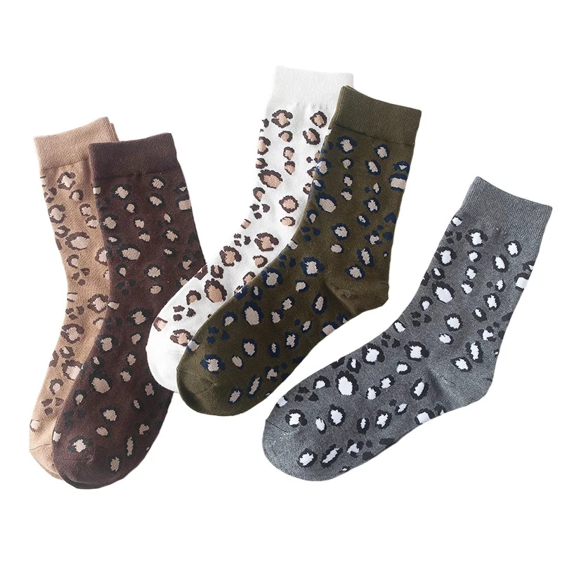 Autumn Winter Leopard Print Women Socks Sexy Wild Street Popular Warm Socks 2 Pais New Fashion Trendy Animal Pattern Skarpetki
Autumn Winter Leopard Print Women Socks Sexy Wild Street Popular Warm Socks 2 Pais New Fashion Trendy Animal Pattern Skarpetki