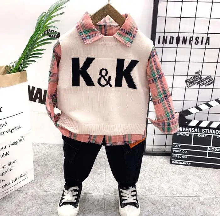 Children's three-piece suit baby new knitted vest + plaid shirt + overalls sweatpants three-piece suit trendy and versatile
Children's three-piece suit baby new knitted vest + plaid shirt + overalls sweatpants three-piece suit trendy and versatile