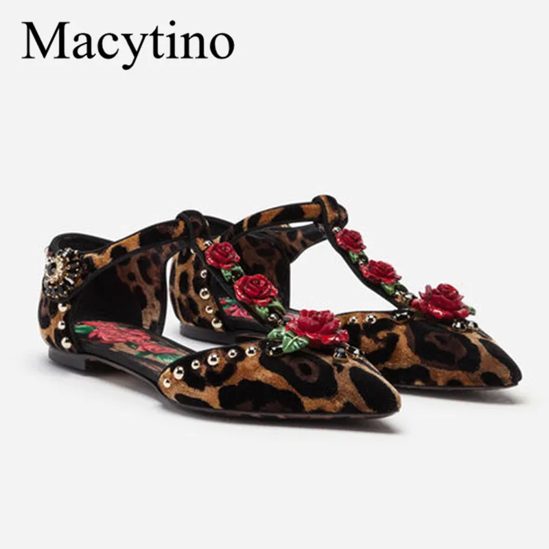 New Arrival Designer Flat T-strap Mary Janes Pointed Toe Rose Flower Embellished Leopard Printing Dress Shoes Women Flats
New Arrival Designer Flat T-strap Mary Janes Pointed Toe Rose Flower Embellished Leopard Printing Dress Shoes Women Flats