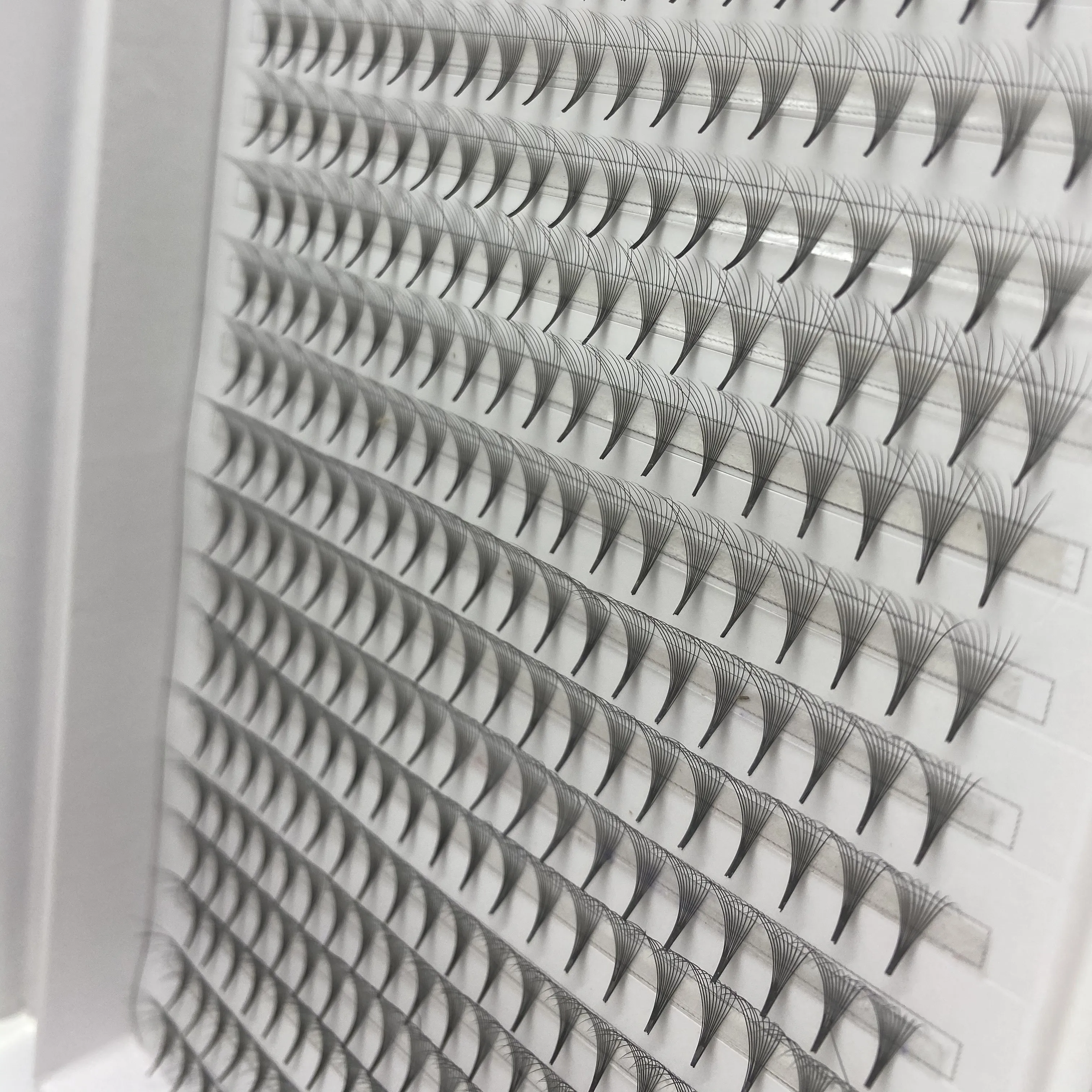 400 fans 20 lines mix length Premade Russian Volume Fans 9D 12D C curl Premade Eyelash Extensions Supplies customizable label
400 fans 20 lines mix length Premade Russian Volume Fans 9D 12D C curl Premade Eyelash Extensions Supplies customizable label