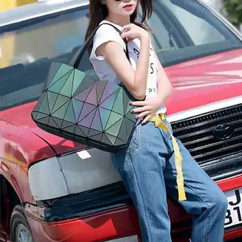 AMELIE GALANTI bags for women 2020 New diamond color changing handbag luminous bag folding shoulder diamond female bag handbag 
AMELIE GALANTI bags for women 2020 New diamond color changing handbag luminous bag folding shoulder diamond female bag handbag