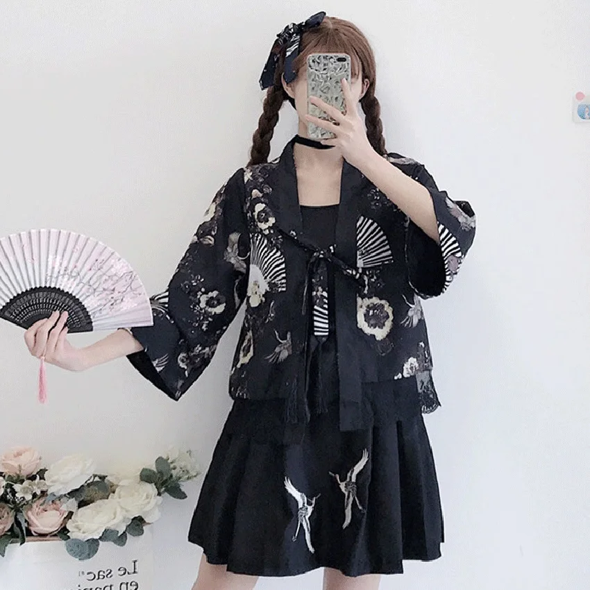 Japanese Woman Yukata Clothing Set Jk Suit Harajuku Caidigan Haori+Spaghetti Strap Top+skirt Kimono Kawaii Girls Kimono Outfits
Japanese Woman Yukata Clothing Set Jk Suit Harajuku Caidigan Haori+Spaghetti Strap Top+skirt Kimono Kawaii Girls Kimono Outfits