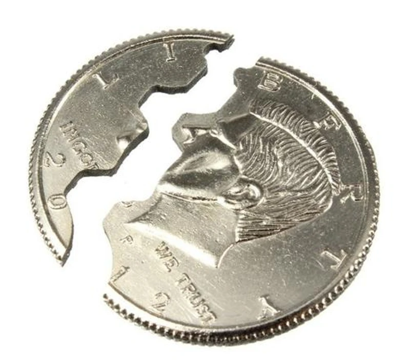 Close-Up Magic Street Trick Bite Coin Bite And Restored Half Dollar Lllusion GIN R9UE
Close-Up Magic Street Trick Bite Coin Bite And Restored Half Dollar Lllusion GIN R9UE