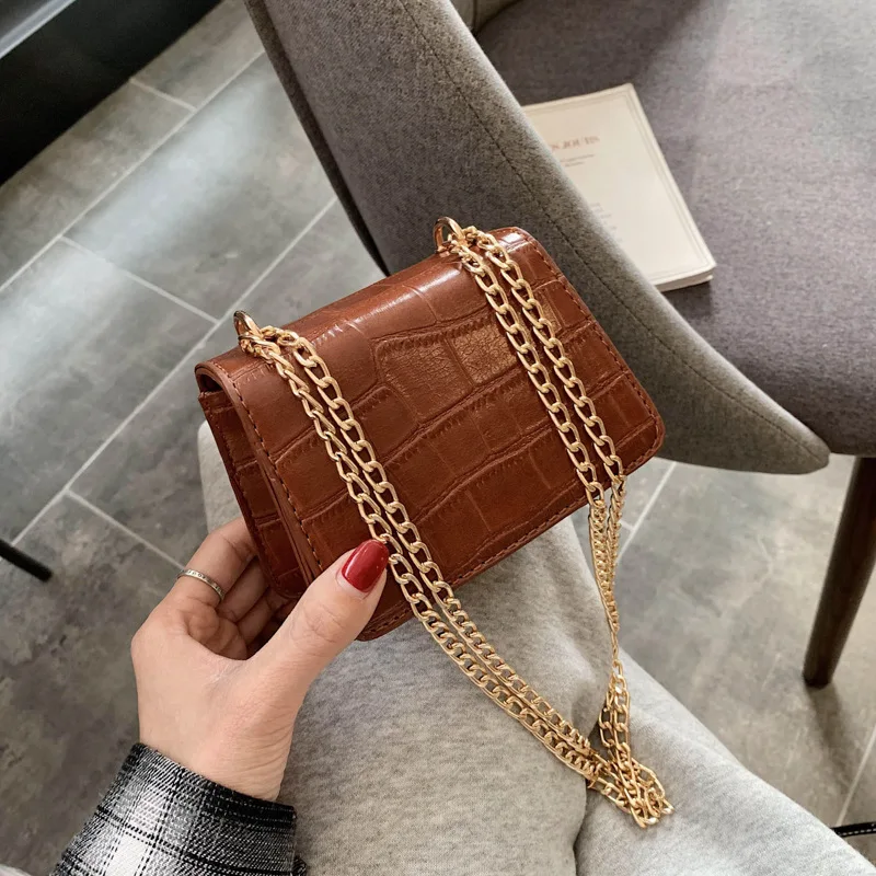 New texture small bag female 2020 new Korean version of the mini net red crocodile pattern shoulder messenger small square bag
New texture small bag female 2020 new Korean version of the mini net red crocodile pattern shoulder messenger small square bag
