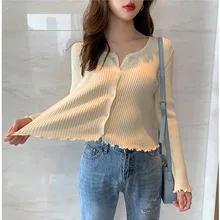 2021 Autumn Women Sweaters Loose Casual Slim O-neck Knitted Cardigan Vest Solid Ruffles Button Short Sweater Ladies Sweater
2021 Autumn Women Sweaters Loose Casual Slim O-neck Knitted Cardigan Vest Solid Ruffles Button Short Sweater Ladies Sweater