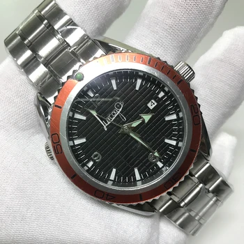Classic Men black dial Automatic Mechanical Watch red bezel A quality sea stainless steel master luminous 
Classic Men black dial Automatic Mechanical Watch red bezel A quality sea stainless steel master luminous