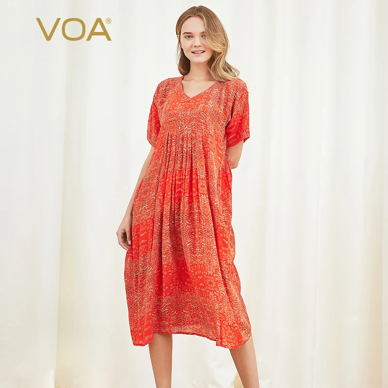 VOA spring and summer silk printed dress V-neck short sleeve pleated panel soft and loose medium length large swing AS9024
VOA spring and summer silk printed dress V-neck short sleeve pleated panel soft and loose medium length large swing AS9024