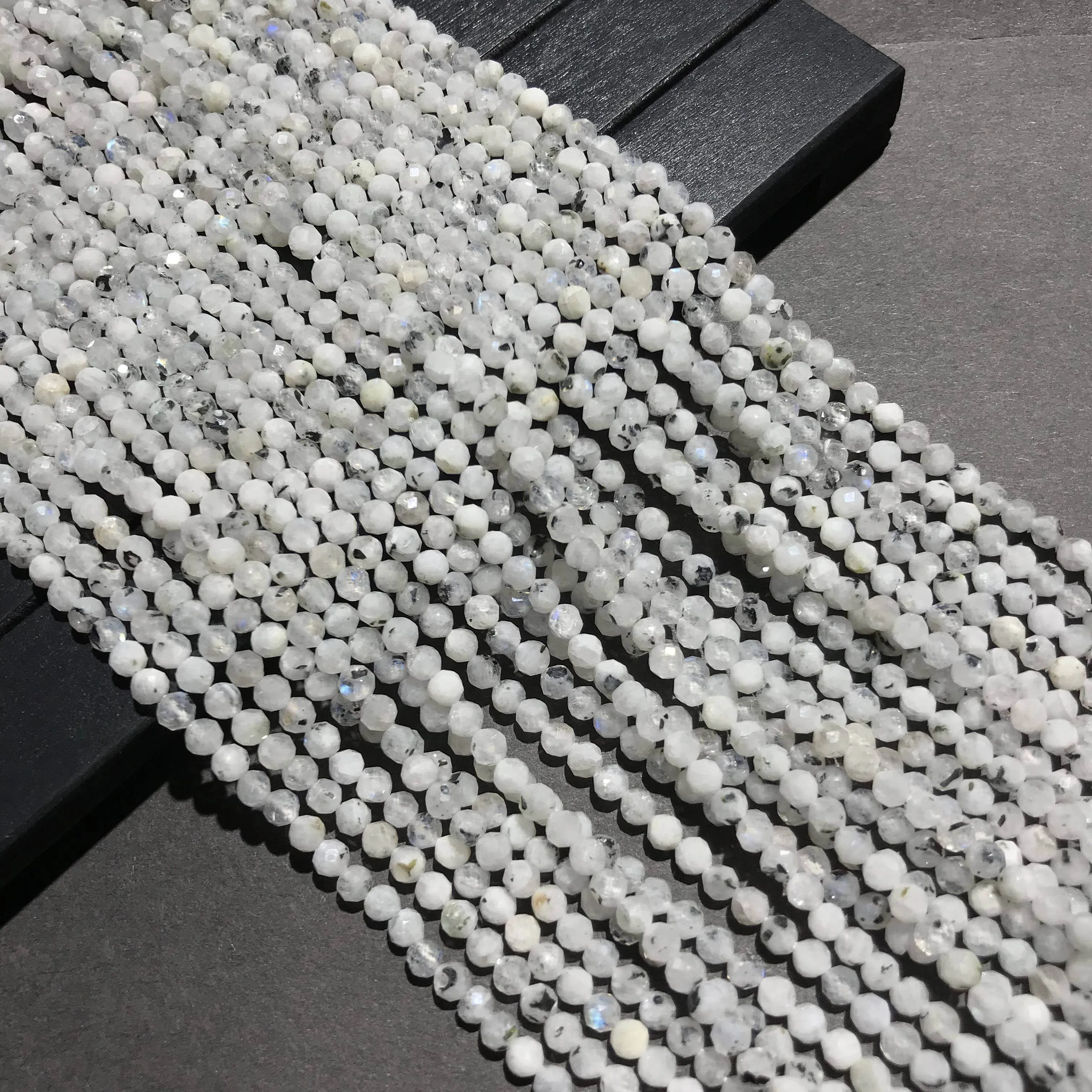 3mm Factory Price Natural Stone Small Faceted Bead Moonstone Gemstone Spacer Loose Bead for Jewelry Making DIY Bracelet Necklace
3mm Factory Price Natural Stone Small Faceted Bead Moonstone Gemstone Spacer Loose Bead for Jewelry Making DIY Bracelet Necklace
