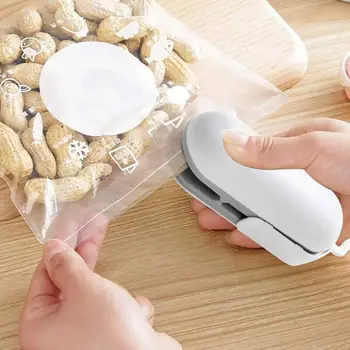 2 In 1 Portable Film Sealer Paper Cutter Bag Sealing Machine Mini Handheld Thermal Household Food Vacuum Sealing Machine
2 In 1 Portable Film Sealer Paper Cutter Bag Sealing Machine Mini Handheld Thermal Household Food Vacuum Sealing Machine