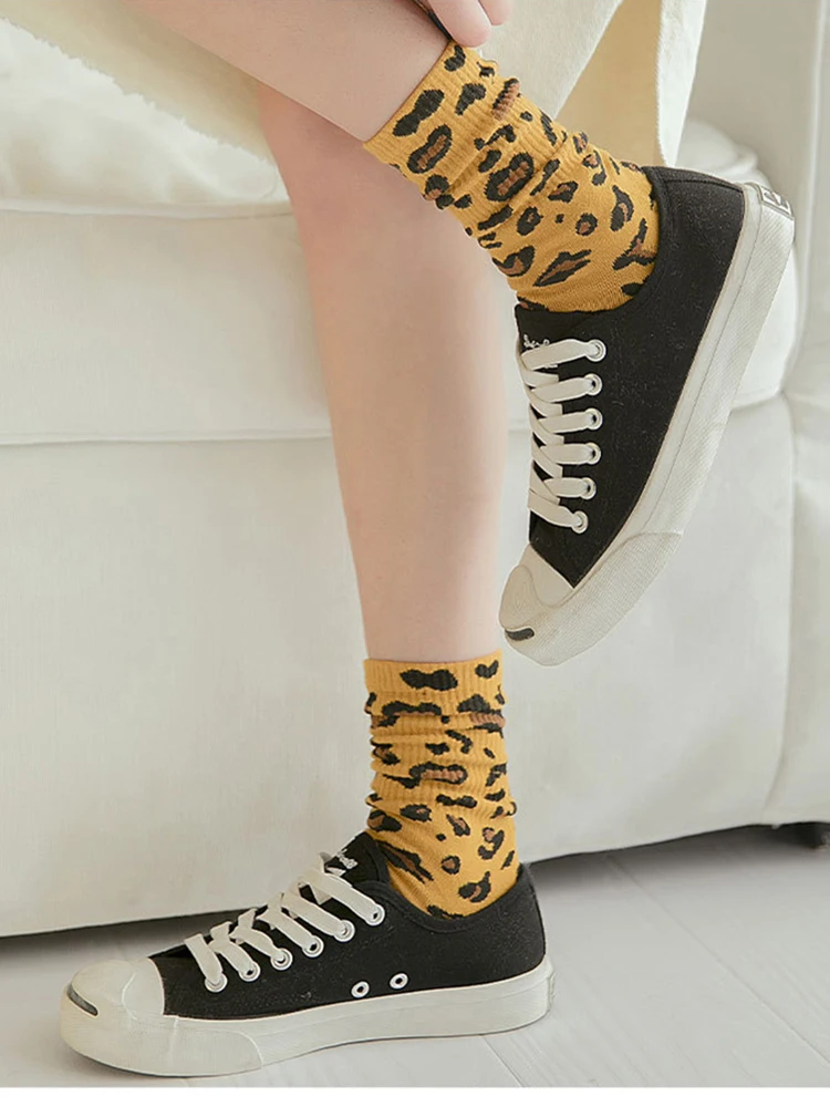 Popular Striped Socks Cartoon Women Breathable Leopard Print in Autumn and Winter Pure Cotton Thick ( Winter )
Popular Striped Socks Cartoon Women Breathable Leopard Print in Autumn and Winter Pure Cotton Thick ( Winter )