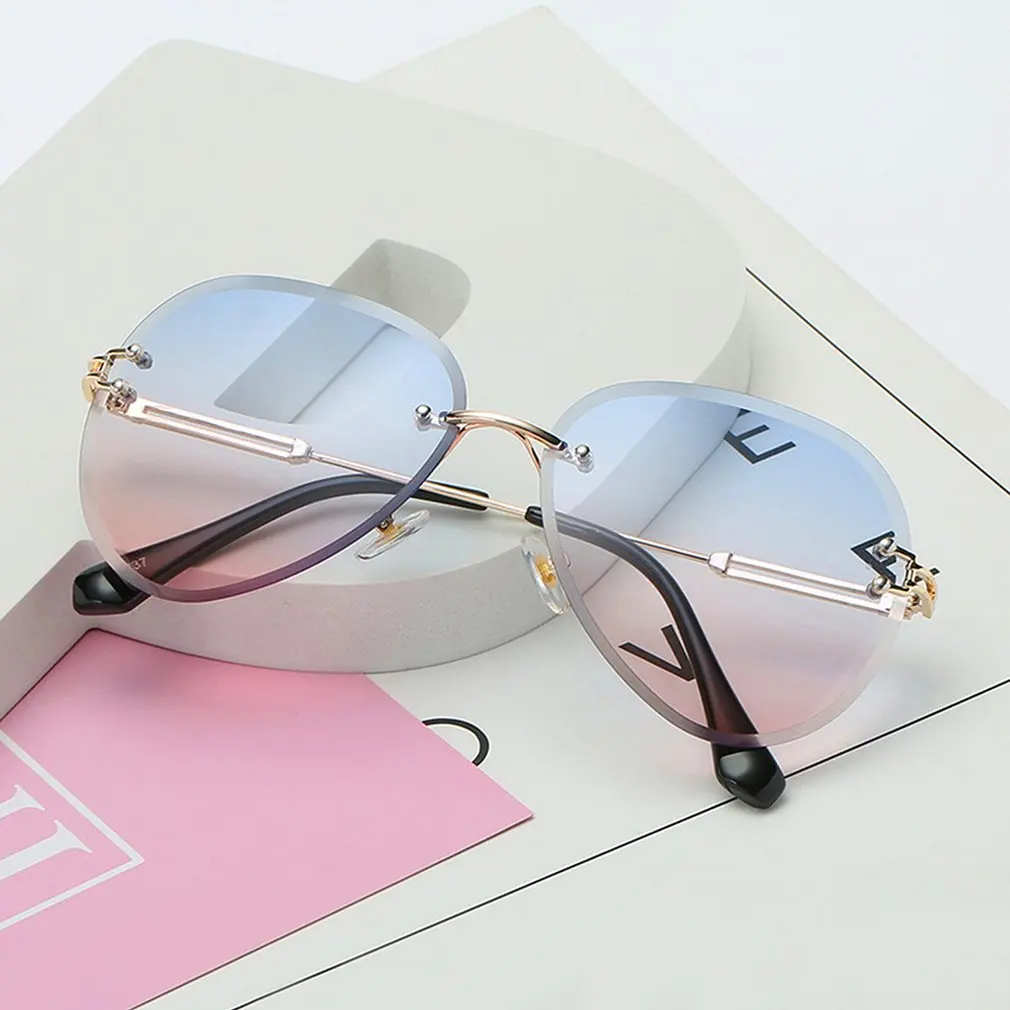 Фото Солнцезащитные очки женские круглые без оправы градиентные линзы Uv400 | Спорт и