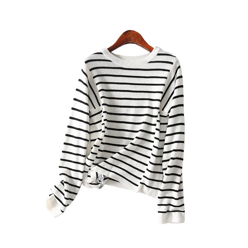 A Generation of Black And White Horizontal Stripes Sweater Harem Radish Skinny Pants Set Entity
A Generation of Black And White Horizontal Stripes Sweater Harem Radish Skinny Pants Set Entity
