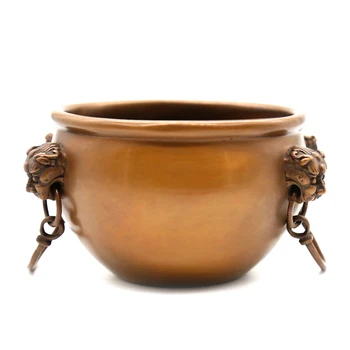 YONG HE XUAN Bronze Vat w/ Lion Head (Wealth & Luck) Net Weight:795g (Approx.) Hand-Made Lost-Wax Process
YONG HE XUAN Bronze Vat w/ Lion Head (Wealth & Luck) Net Weight:795g (Approx.) Hand-Made Lost-Wax Process
