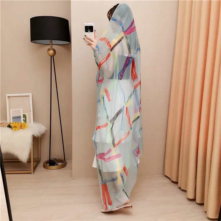 J1159 New type of silk scarf with super good texture, silk fabrics, strong sag can be matched at will
J1159 New type of silk scarf with super good texture, silk fabrics, strong sag can be matched at will
