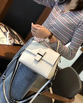 Leather Bag shi tou wen Handbag 2020 New Style Retro Oil Wax Cowhide Handbag Versitile Fashion Shoulder Bag
Leather Bag shi tou wen Handbag 2020 New Style Retro Oil Wax Cowhide Handbag Versitile Fashion Shoulder Bag