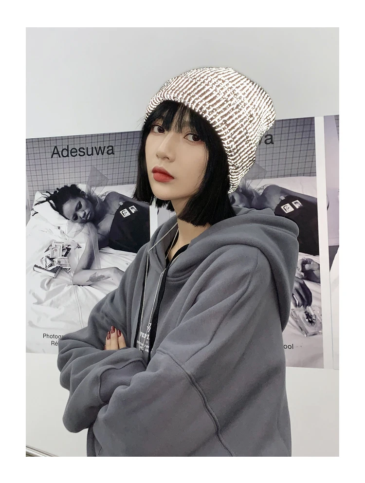 Reflective beanie in green colourway