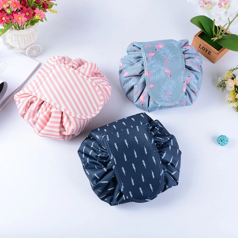 2019 New Printing Design Cosmetic Bag Drawstring Makeup Case Women Travel Make Up Organizer Storage Pouch Toiletry Wash Kit Lady
2019 New Printing Design Cosmetic Bag Drawstring Makeup Case Women Travel Make Up Organizer Storage Pouch Toiletry Wash Kit Lady