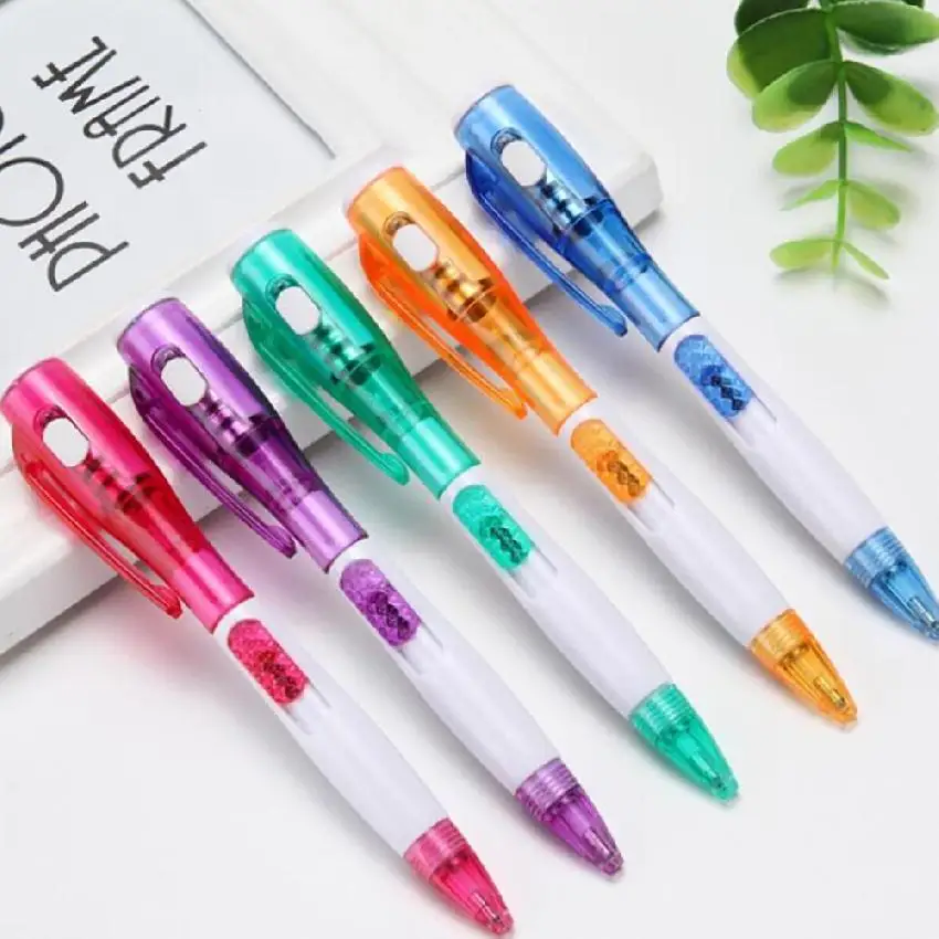 Lovely LED Light-emitting FlashlightPen School Office Supply Gift Stationery Students Stationery New Peculiar
Lovely LED Light-emitting FlashlightPen School Office Supply Gift Stationery Students Stationery New Peculiar