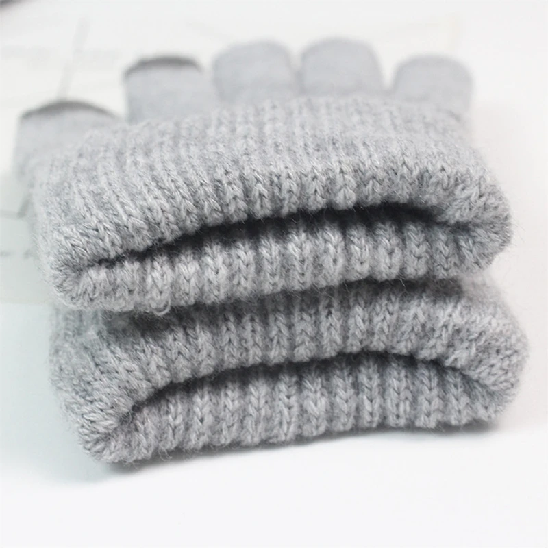 Fashion Autumn Winter Knitted Gloves Touchscreen Warm Jacquard Soft Velvet Lining Cold Weather Outdoor Women Men Couple Mitten