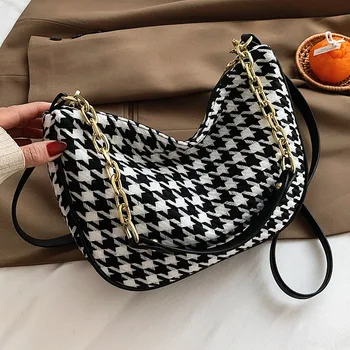 Women Fashion Woolen Canvas Bags Scottish Checked Horn Vintage Plaid Female Shoulder Bag Ladies Casual Shoulder Bag Cloth Purse
Women Fashion Woolen Canvas Bags Scottish Checked Horn Vintage Plaid Female Shoulder Bag Ladies Casual Shoulder Bag Cloth Purse