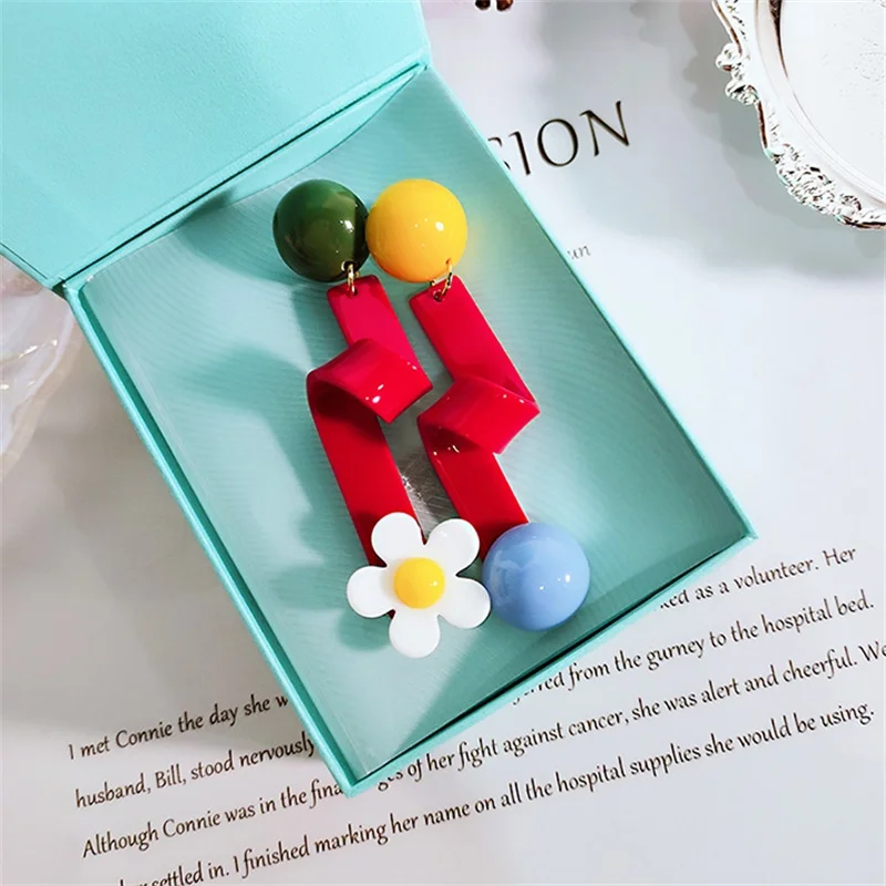 S925 Silver Pin Fashion Korean Candy Color Twisted Blocks Earrings Personality Wild cute Wind Asymmetric flower Pendant Earrings
S925 Silver Pin Fashion Korean Candy Color Twisted Blocks Earrings Personality Wild cute Wind Asymmetric flower Pendant Earrings