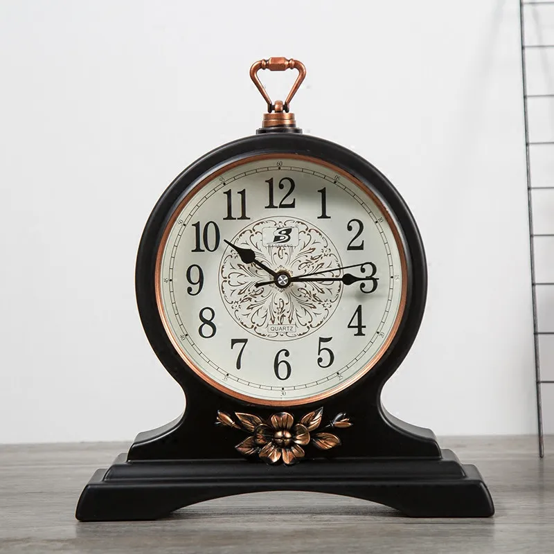 European Style Minimalist Vintage Retro Silent Table Clock Living Room Office Desktop Pendulum Seat Clock Home Decoration
European Style Minimalist Vintage Retro Silent Table Clock Living Room Office Desktop Pendulum Seat Clock Home Decoration