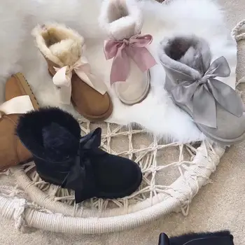 New U snow boots women's ribbon women's boots wool G-shaped bow women's shoes non-slip warm boots
New U snow boots women's ribbon women's boots wool G-shaped bow women's shoes non-slip warm boots