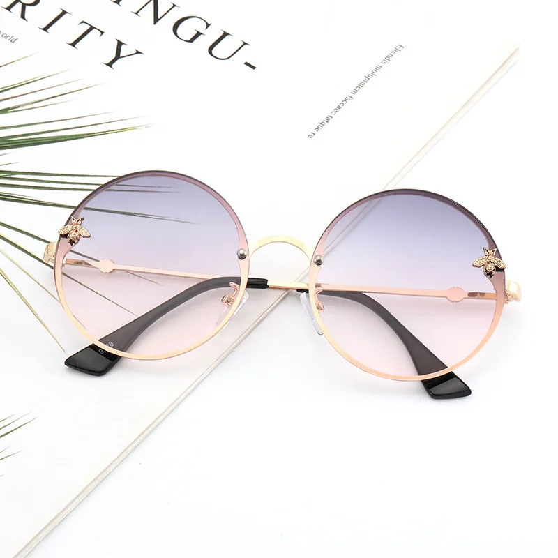 GG0725S Little bee Sunglasses
GG0725S Little bee Sunglasses