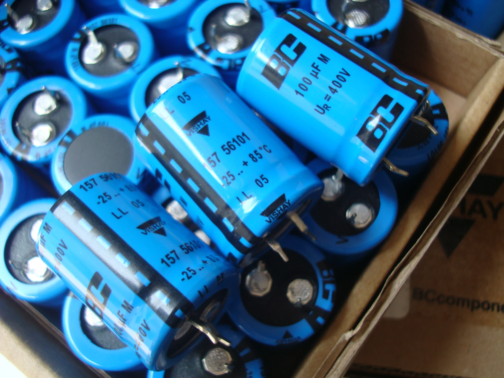 4PCS Original Box vishay Netherlands BC 400V 100UF Tube Amplifier High Pressure Filtering Electrolytic Capacitor free shipping
4PCS Original Box vishay Netherlands BC 400V 100UF Tube Amplifier High Pressure Filtering Electrolytic Capacitor free shipping