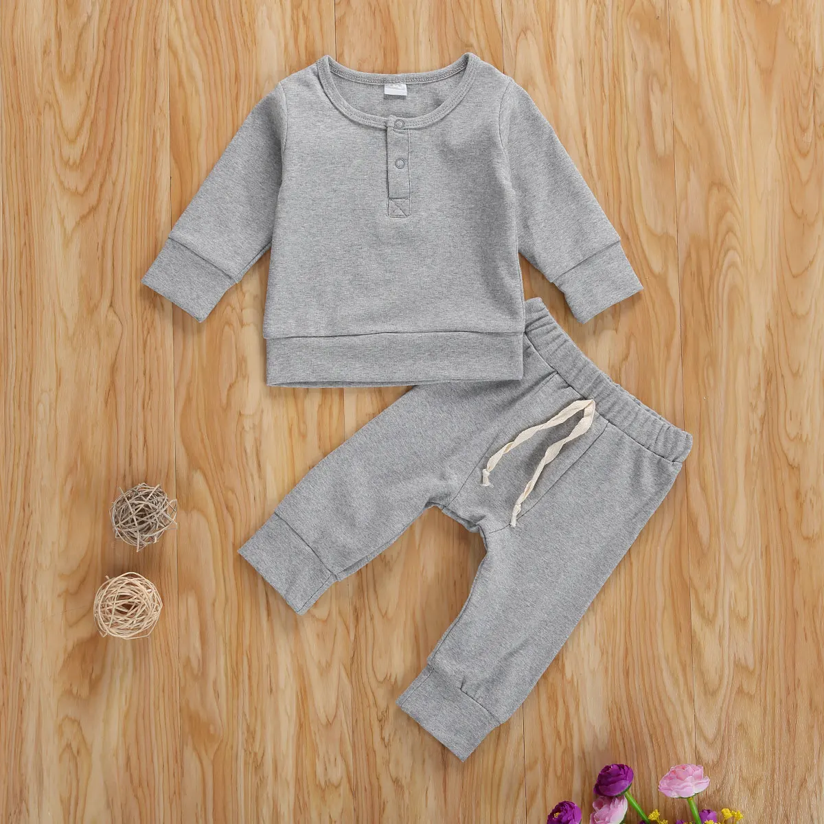 Baby Long Sleeve + Trousers Sports Suit Simple Solid Color Classic Round Neck Drawstring Waist Spring Clothing
Baby Long Sleeve + Trousers Sports Suit Simple Solid Color Classic Round Neck Drawstring Waist Spring Clothing